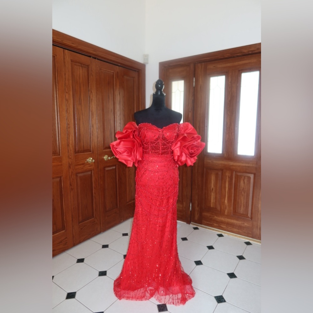 Elegant Red Strapless Evening Gown